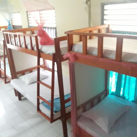 Rumah Singgah Manado Exterior foto